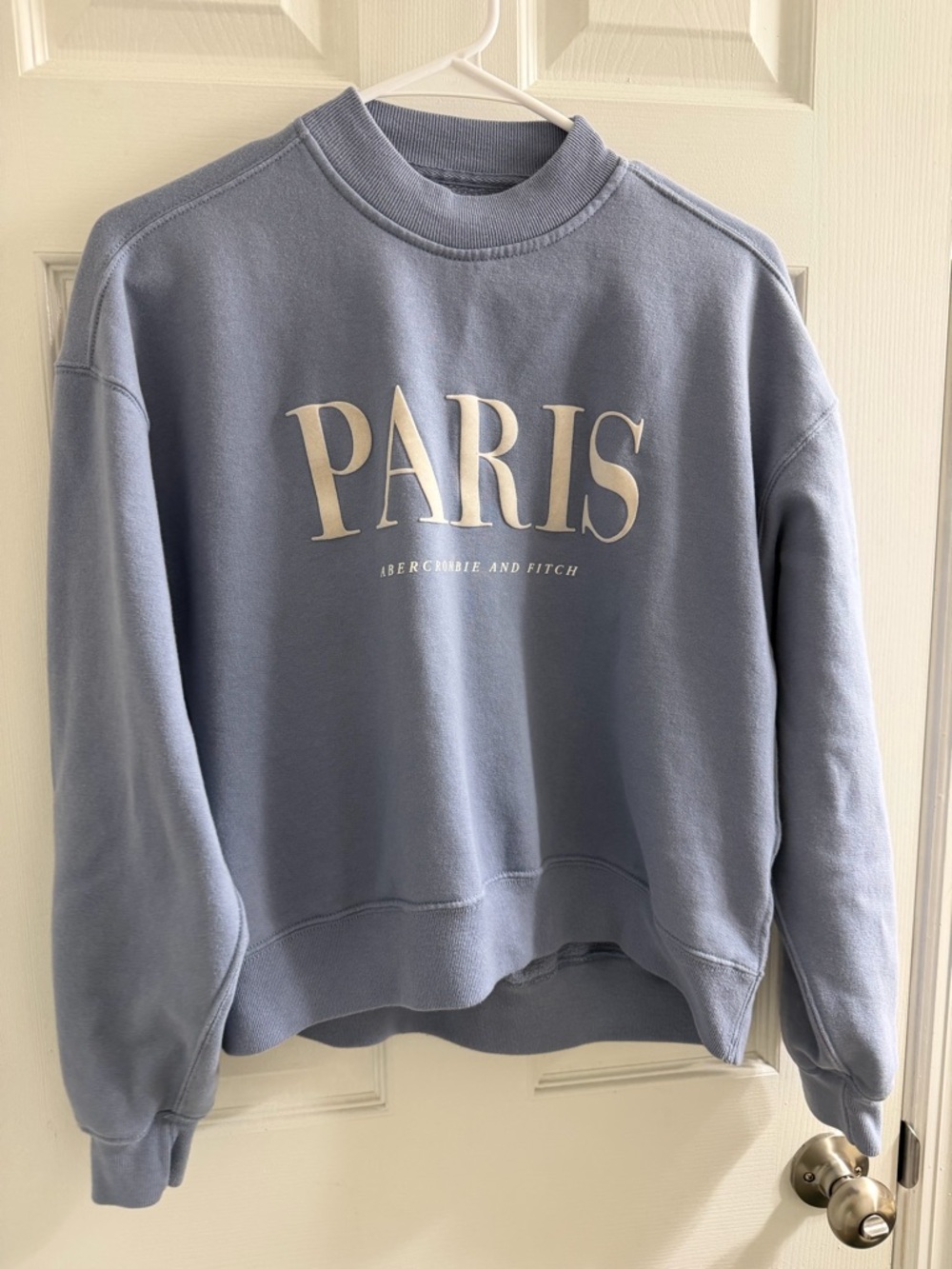 Abercrombie & Fitch PARIS Crewneck Sweatshirt - Light Blue Small S